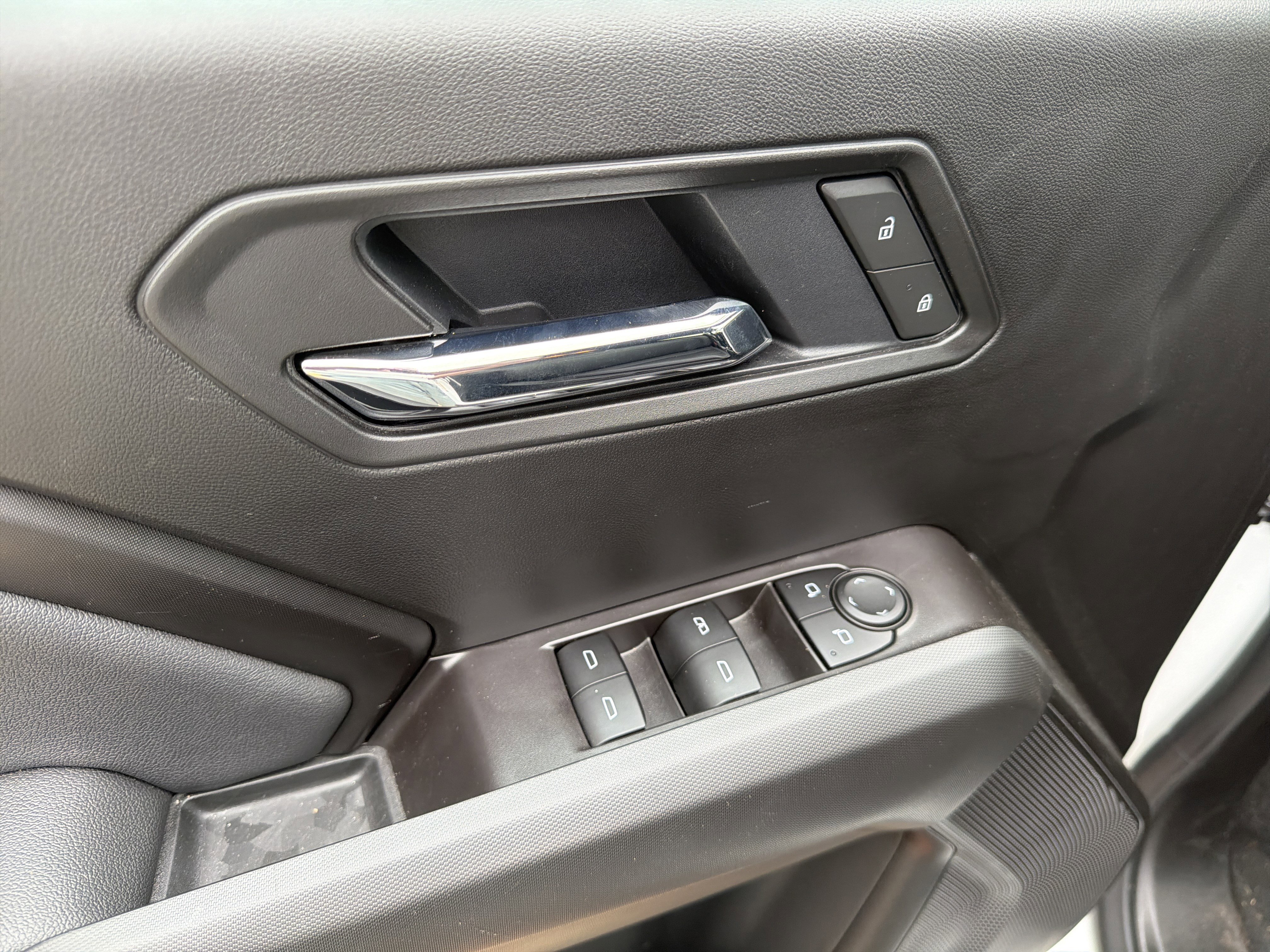 Used 2026 GMC Canyon Elevation w/ Convenience Package RWD image 13