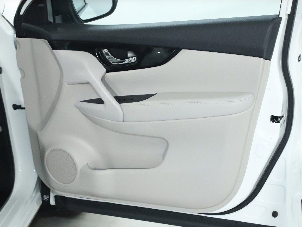 Certified 2022 Nissan Rogue Sport SL w/ Premium Package image 36