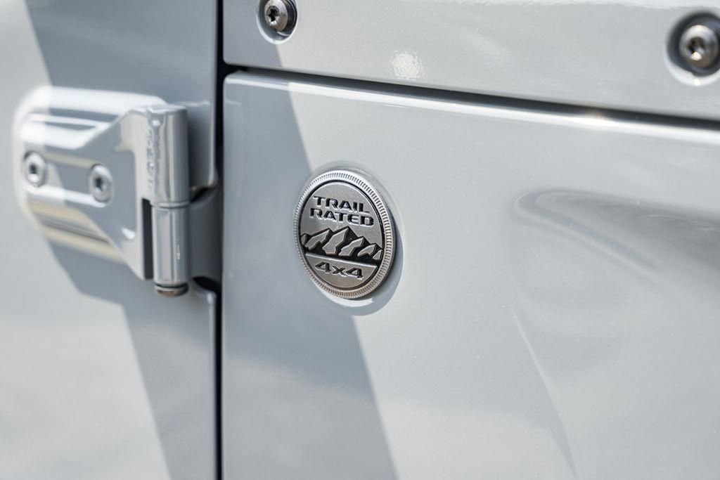 New 2025 Jeep Gladiator Sport AWD/4WD image 16