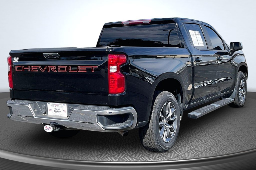 Used 2023 Chevrolet Silverado 1500 LT AWD/4WD image 7