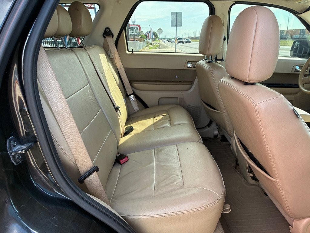 Used 2011 Ford Escape Limited w/ 302A Rapid Spec Order Code FWD image 25