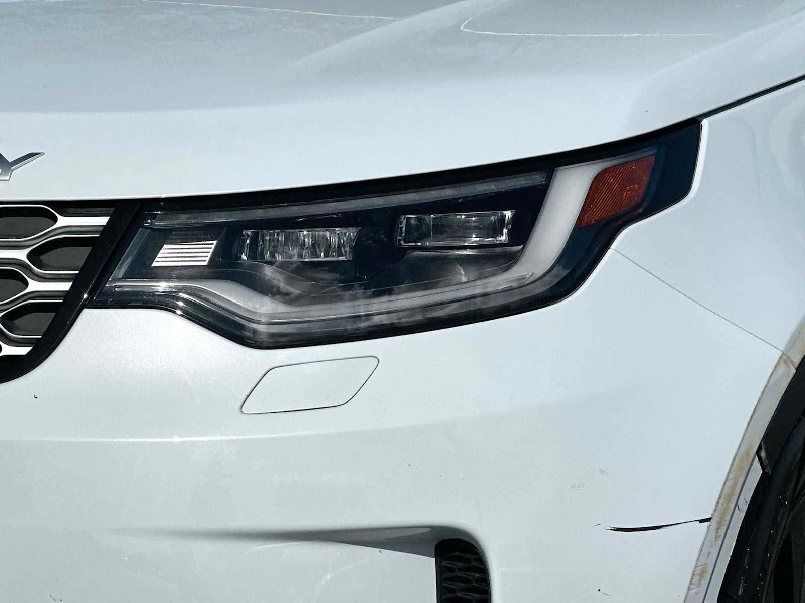 Used 2023 Land Rover Discovery S image 16