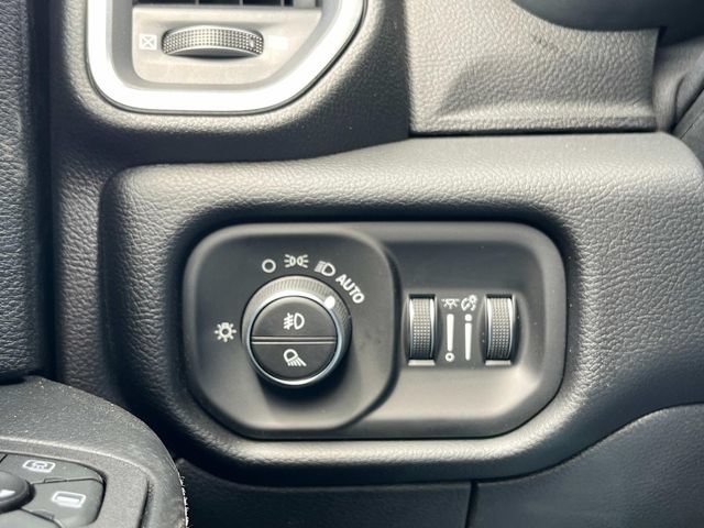New 2026 RAM 2500 Laramie AWD/4WD image 21