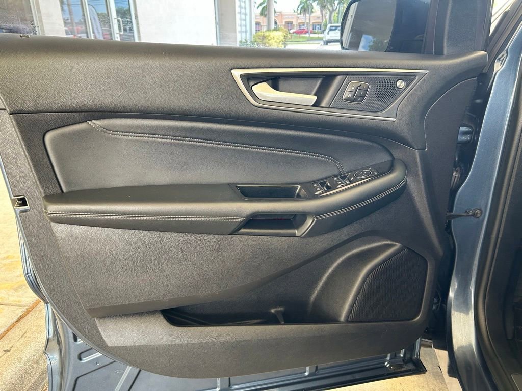 Used 2019 Ford Edge Titanium w/ Cargo Accessory Package FWD image 35