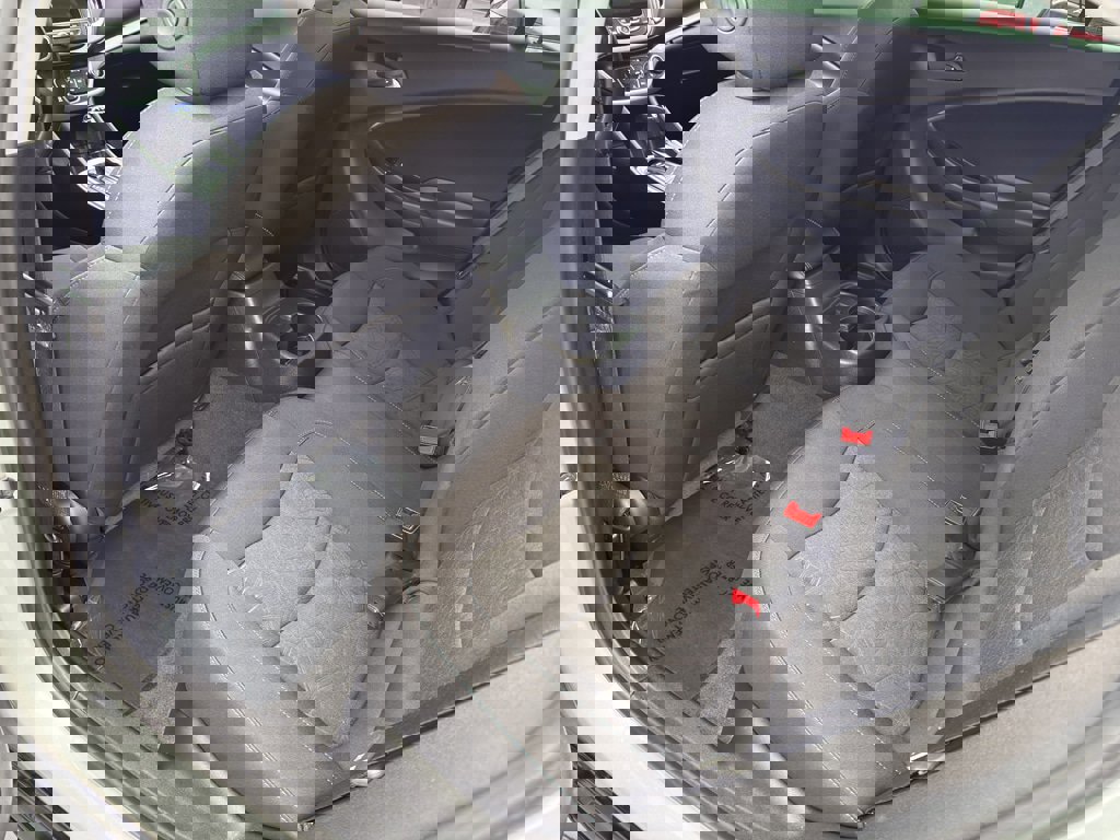 Used 2018 Chevrolet Volt LT w/ Comfort Package image 12