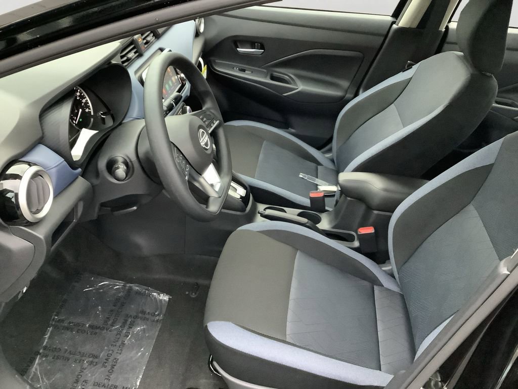 Used 2025 Nissan Versa SV w/ Trunk Package image 24
