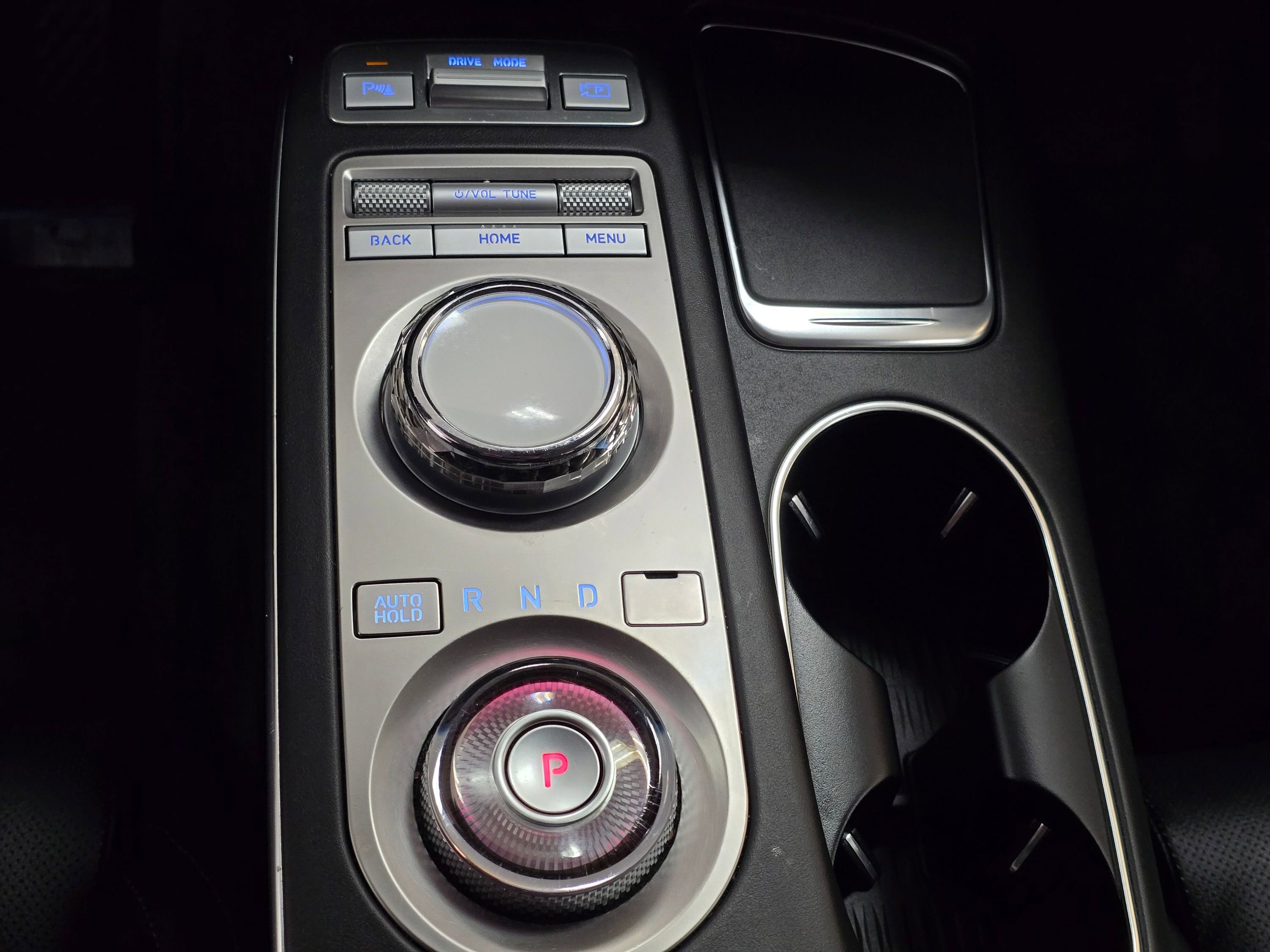 Used 2025 Genesis GV70 2.5T image 17