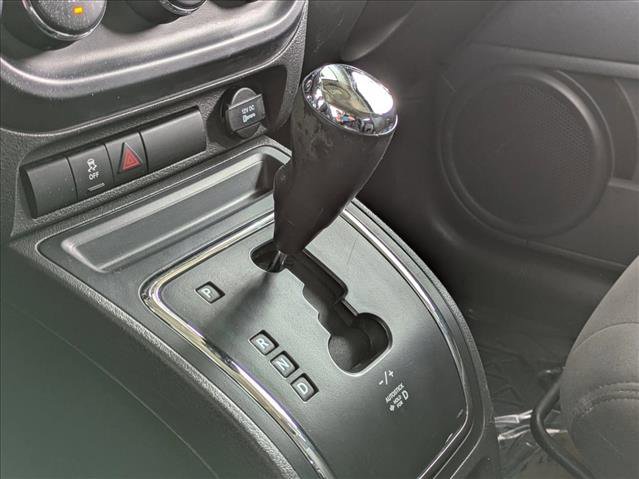 Used 2016 Jeep Patriot Sport w/ Power Value Group AWD/4WD image 13
