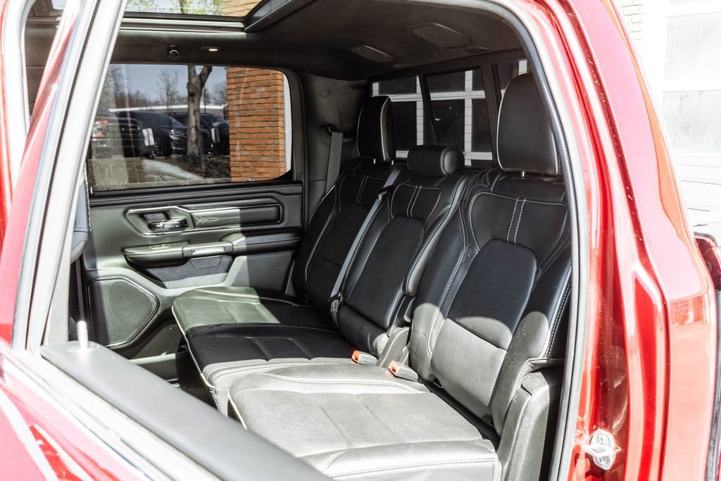 Used 2022 RAM 1500 Limited w/ Body-Colour Bumper Group AWD/4WD image 29