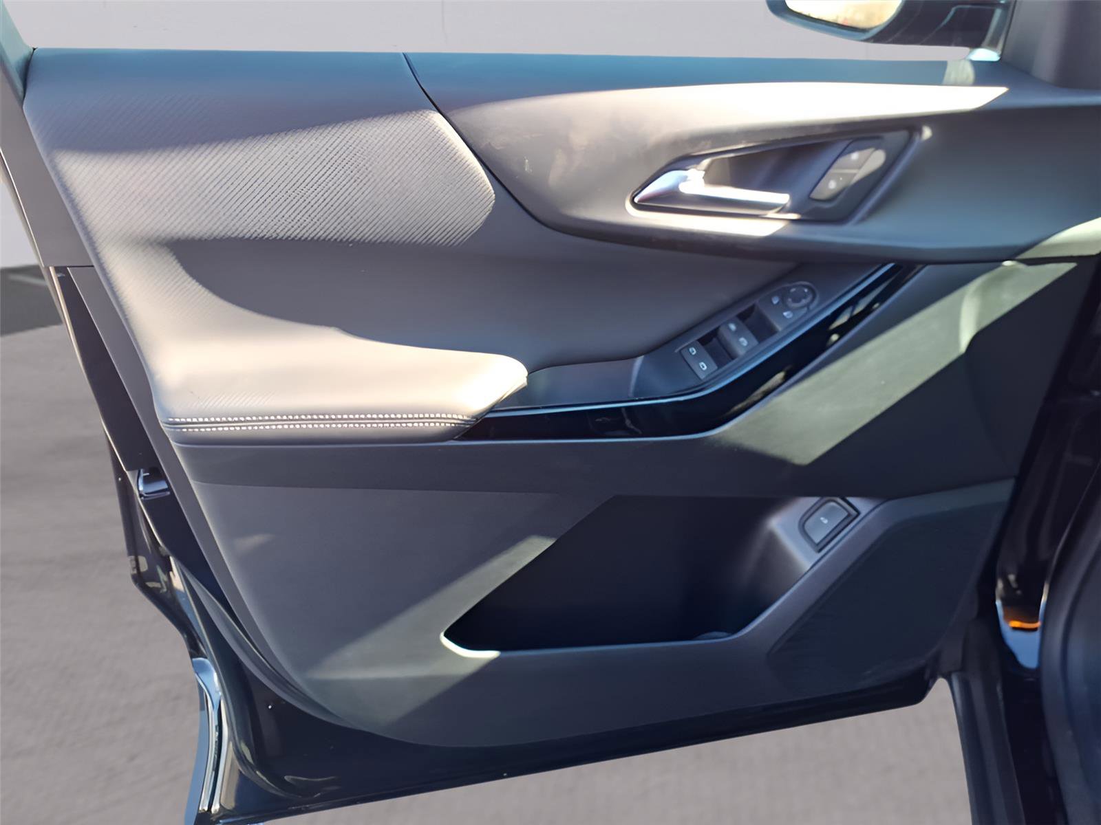 New 2026 Chevrolet Equinox LT w/ Convenience Package II image 10