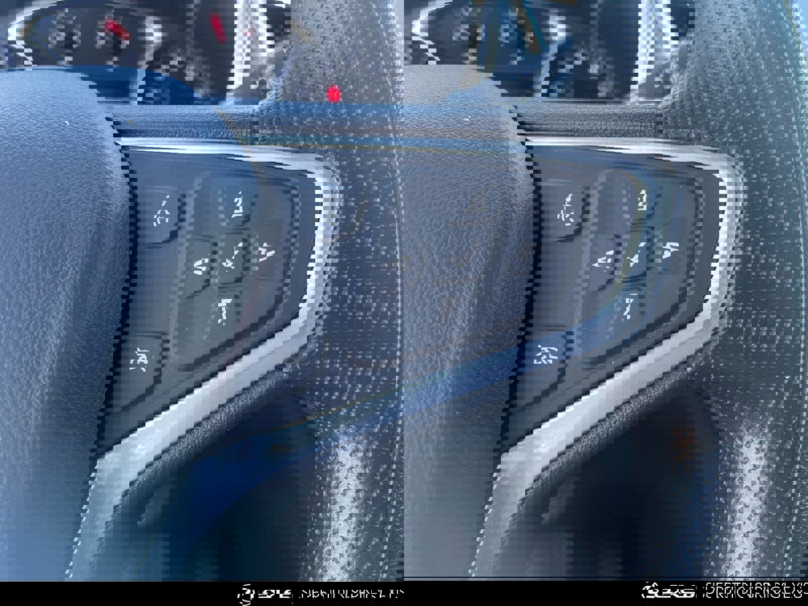 Used 2022 Chevrolet Equinox LS w/ LS Convenience Package image 17