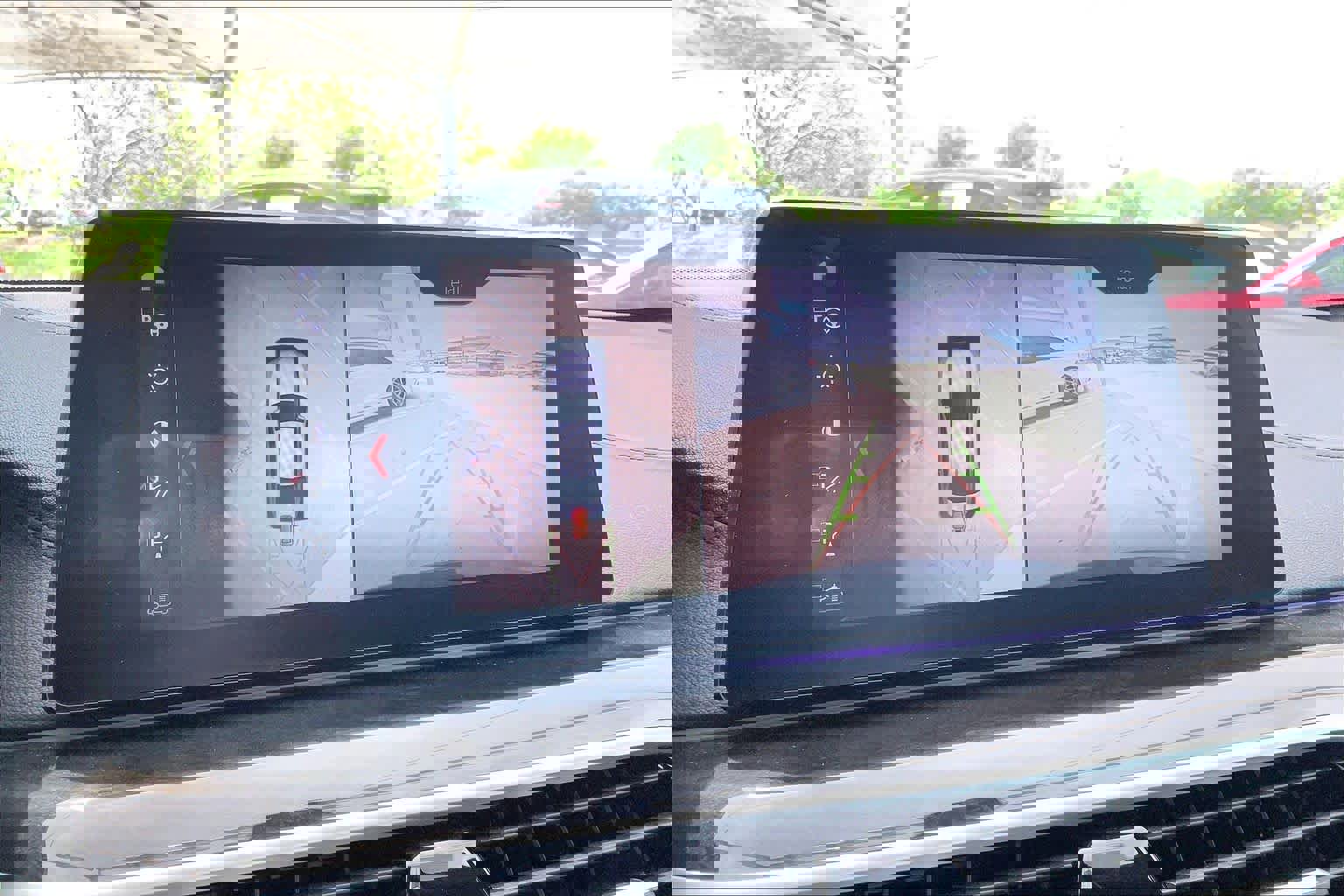 Used 2018 BMW M550i xDrive image 27