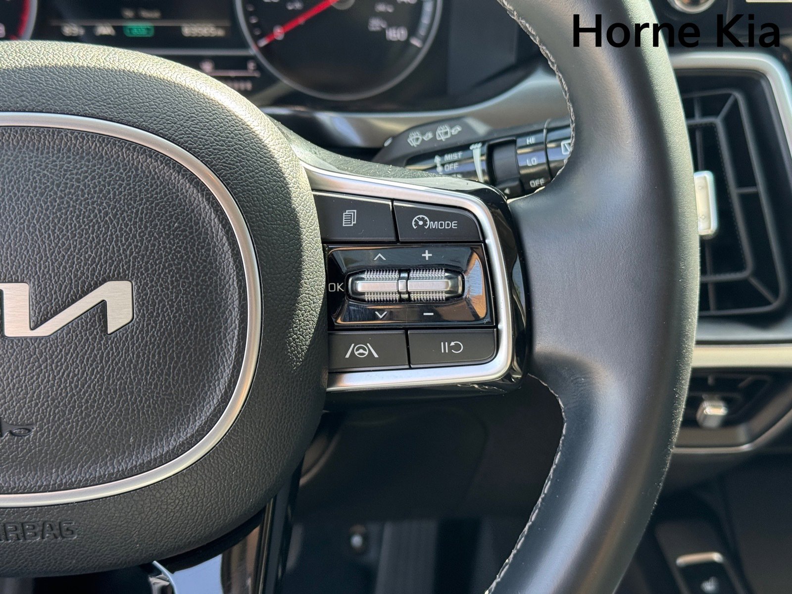 Used 2022 Kia Sorento S image 19