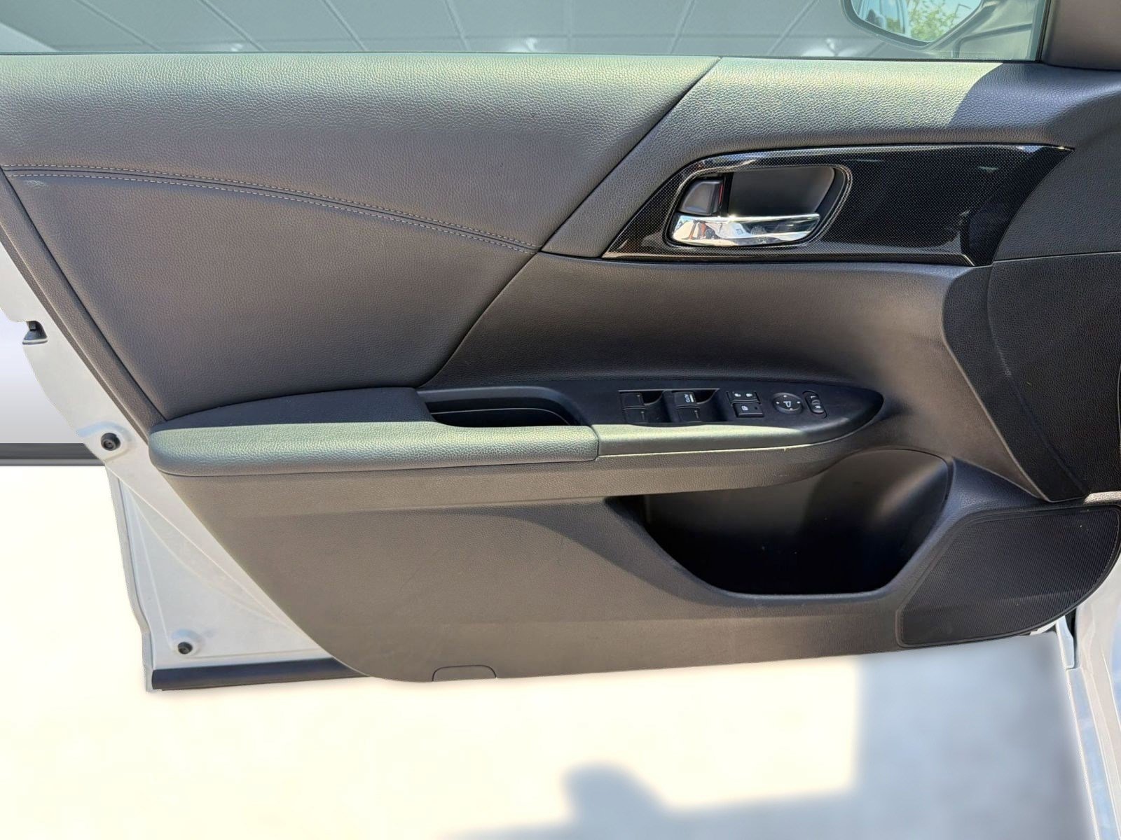 Used 2015 Honda Accord Sport image 21