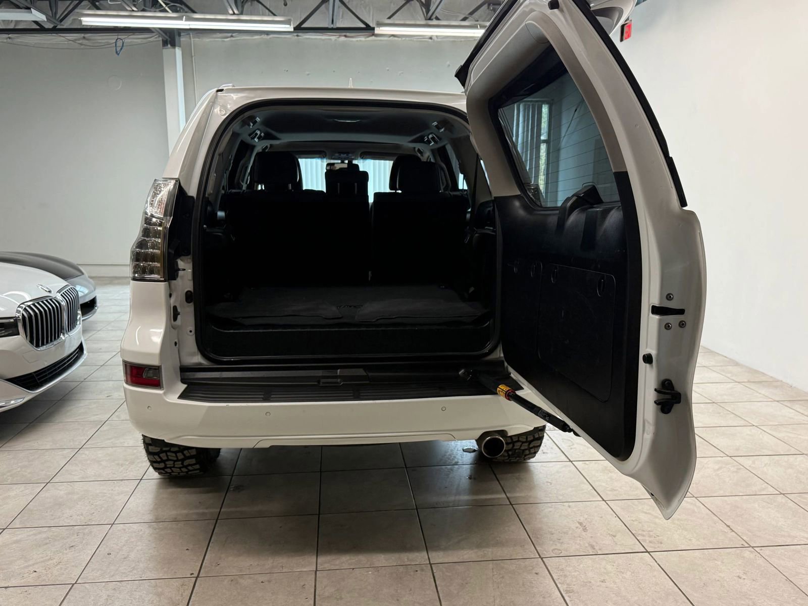 Used 2015 Lexus GX 460 Luxury image 19