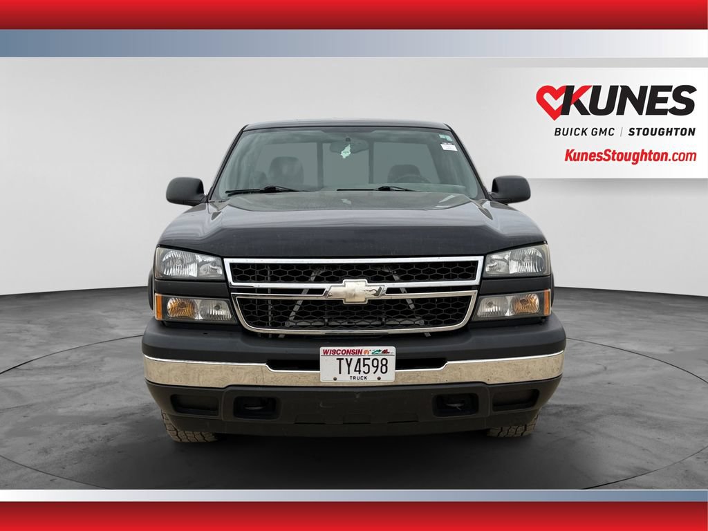 Used 2006 Chevrolet Silverado 1500 W/T AWD/4WD image 2