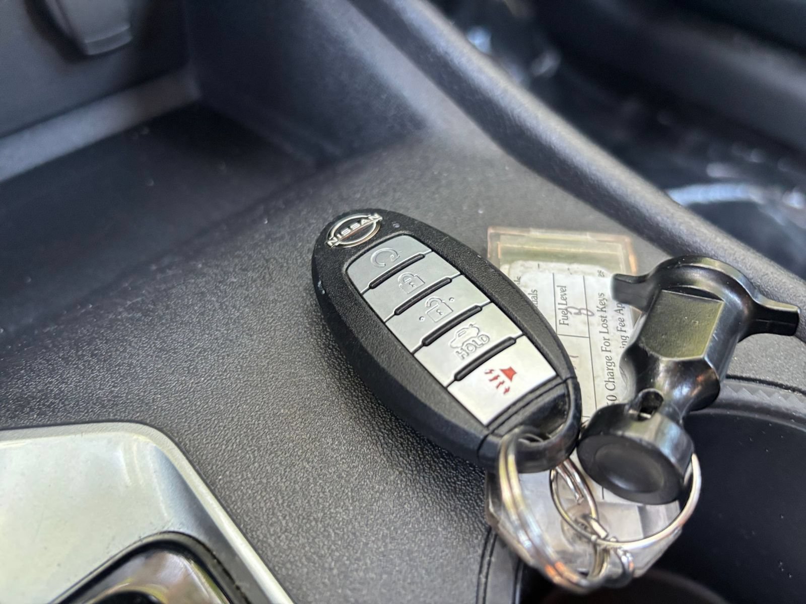Used 2025 Nissan Altima 2.5 SV FWD image 25