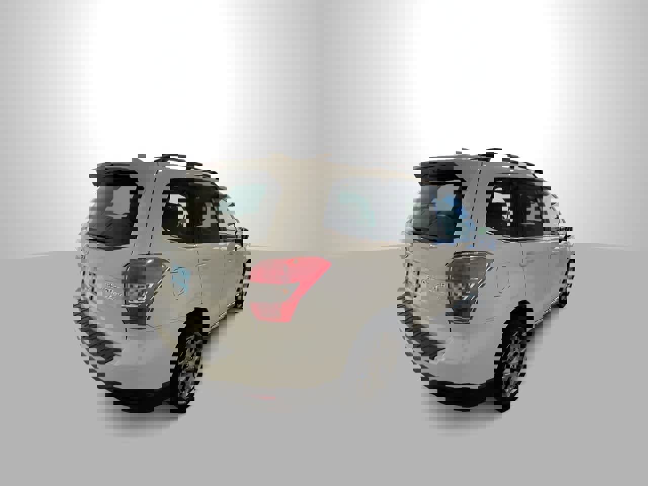 Used 2016 Subaru Forester 2.5i Touring w/ Eyesight & Navigation System image 8