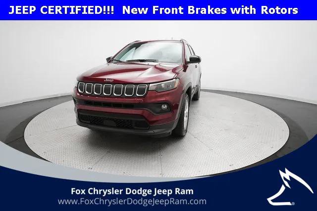 Certified 2022 Jeep Compass Latitude image 32