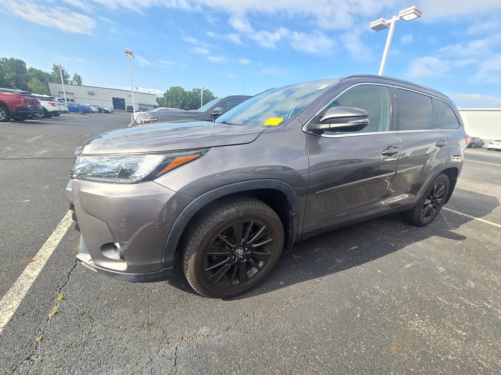 Used 2019 Toyota Highlander SE AWD/4WD image 5