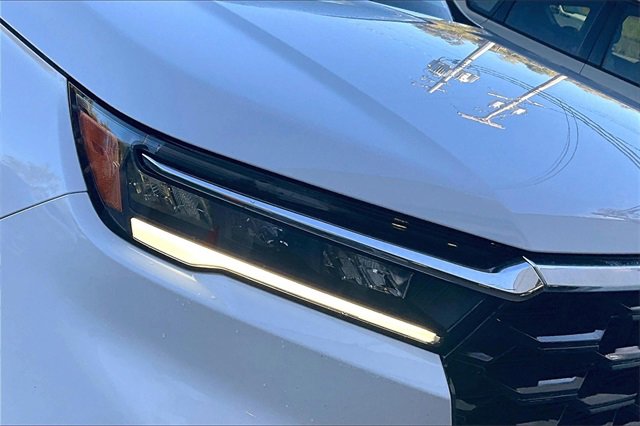 Used 2023 Honda Pilot Elite image 32