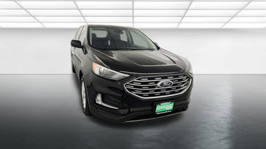 Used 2022 Ford Edge SEL w/ Convenience Package image 2