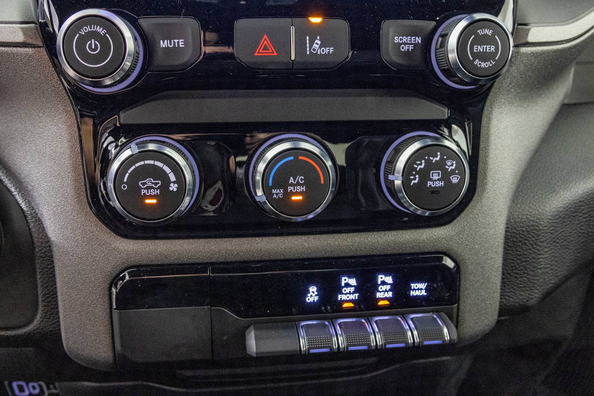 New 2026 RAM 1500 Tradesman AWD/4WD image 24