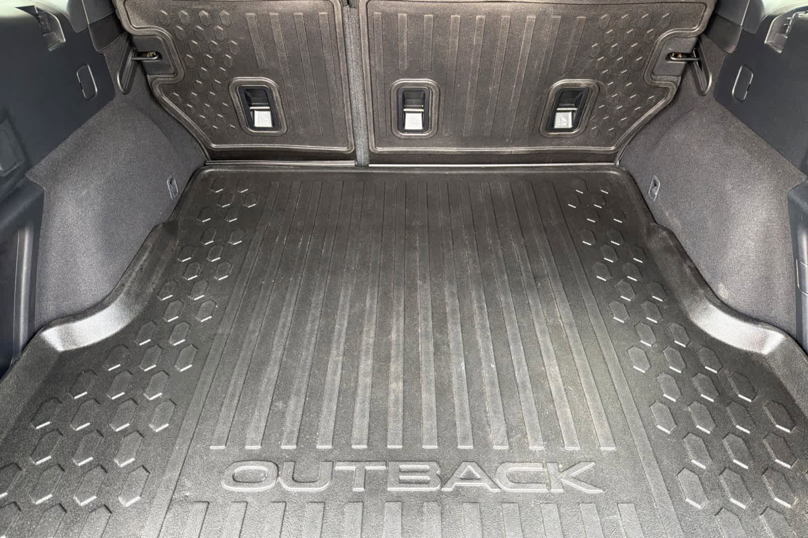 Used 2021 Subaru Outback Premium AWD/4WD image 17