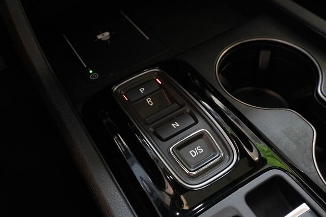 Used 2025 Honda Pilot TrailSport image 29