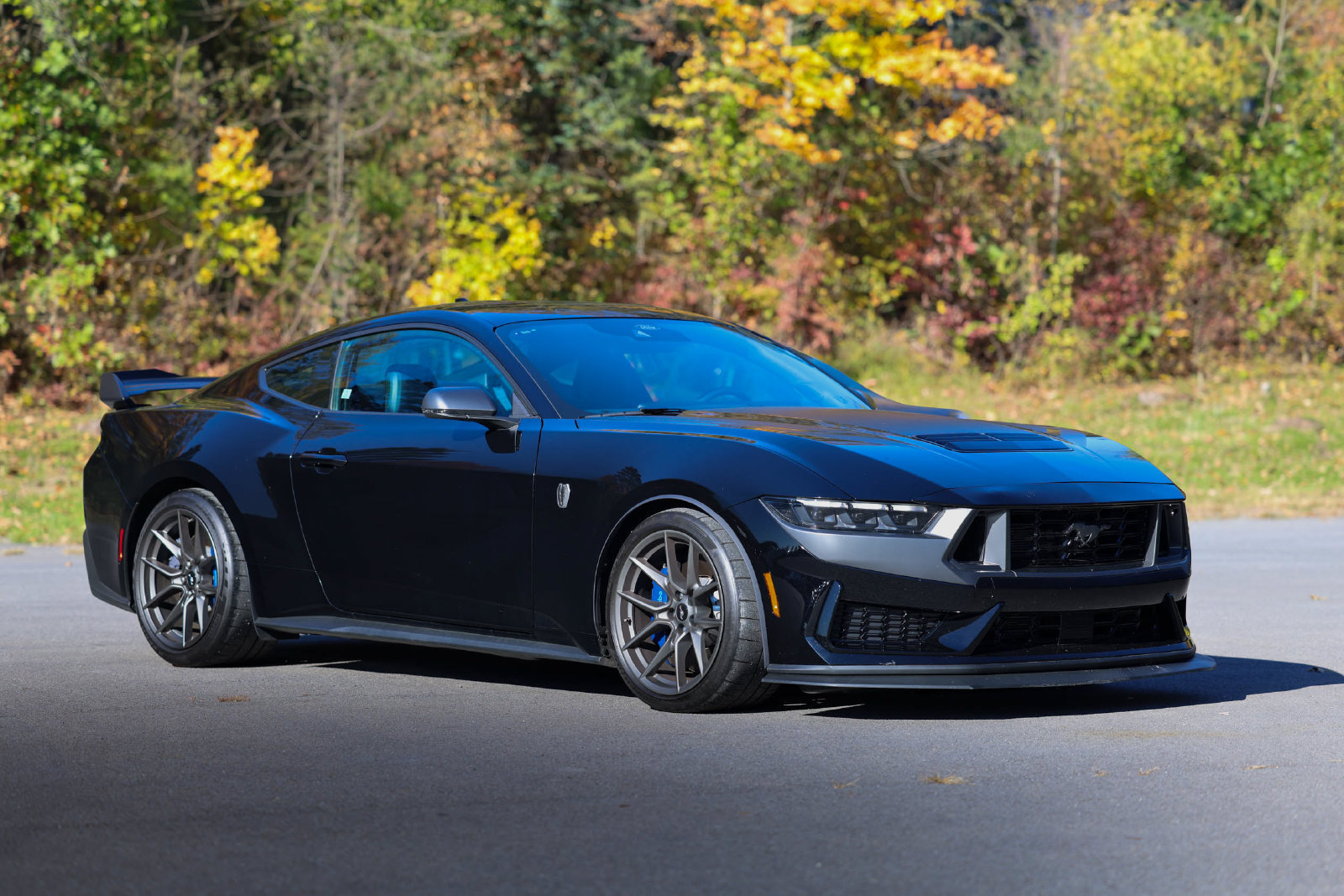 Used 2025 Ford Mustang Dark Horse w/ Dark Horse Handlin Package RWD image 2