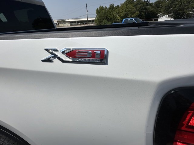 New 2026 GMC Sierra 1500 Pro w/ Graphite Edition image 9