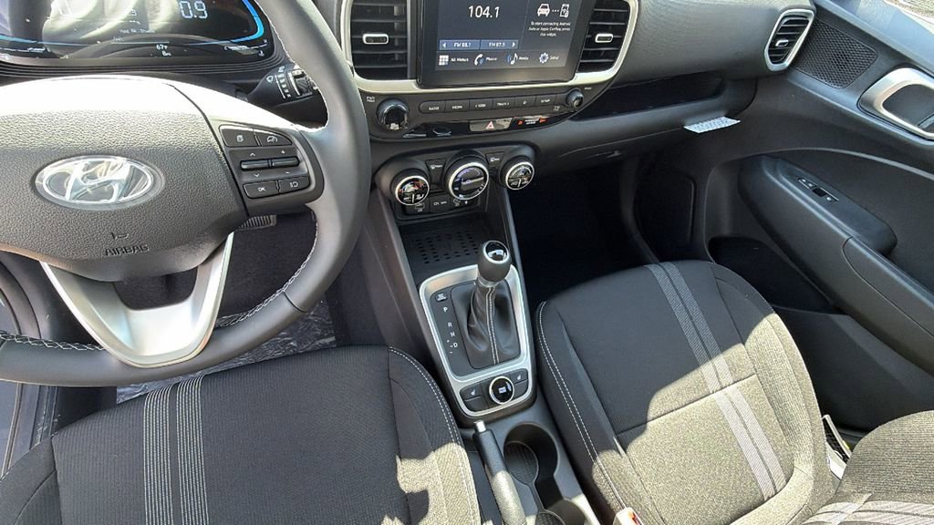 New 2026 Hyundai Venue SEL image 28