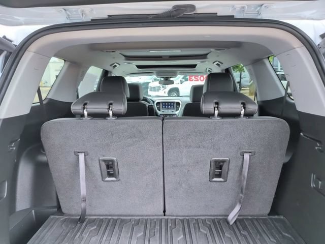Certified 2023 GMC Acadia SLT w/ Elevation Edition AWD/4WD image 8