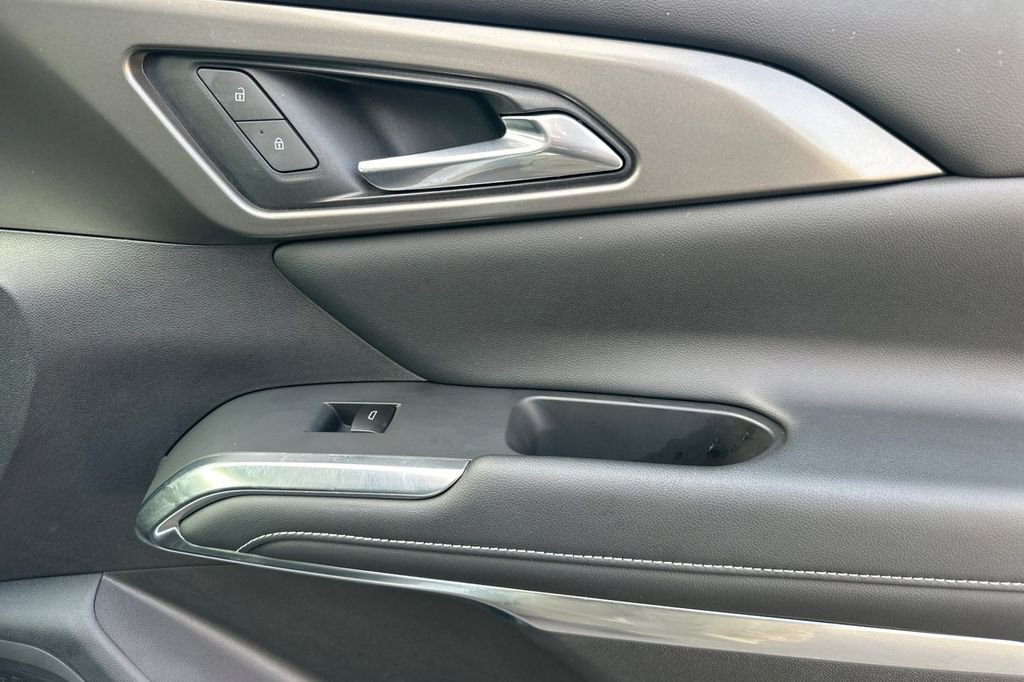 Used 2024 Chevrolet Traverse LT image 20