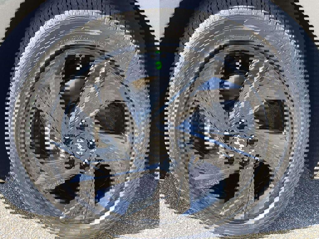 New 2026 Hyundai Elantra SEL Sport Premium image 25