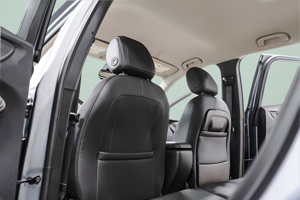 Used 2021 Buick Encore GX Essence image 32