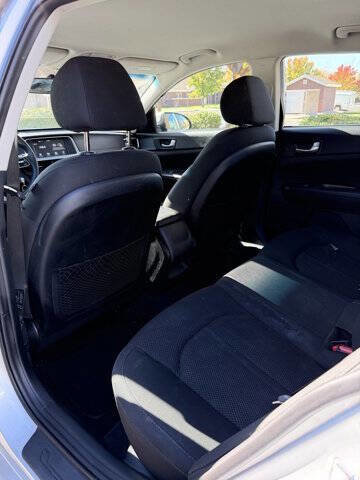 Used 2020 Kia Optima LX image 23