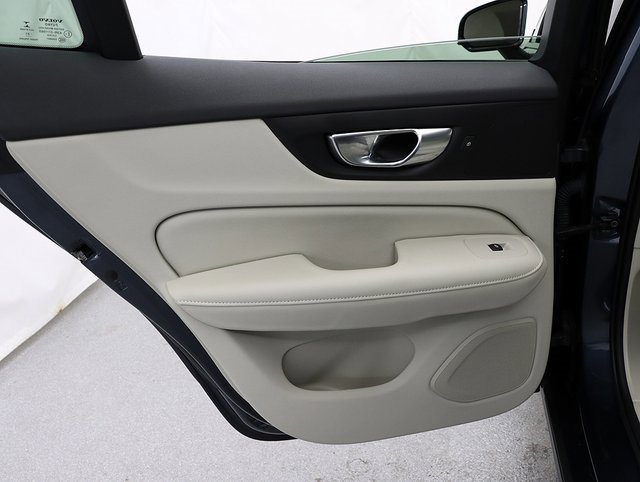 Used 2023 Volvo S60 B5 Plus w/ Climate Package image 24