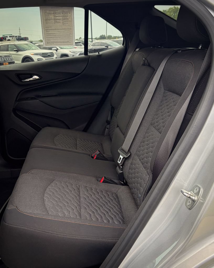 Used 2021 Chevrolet Equinox LT FWD image 19