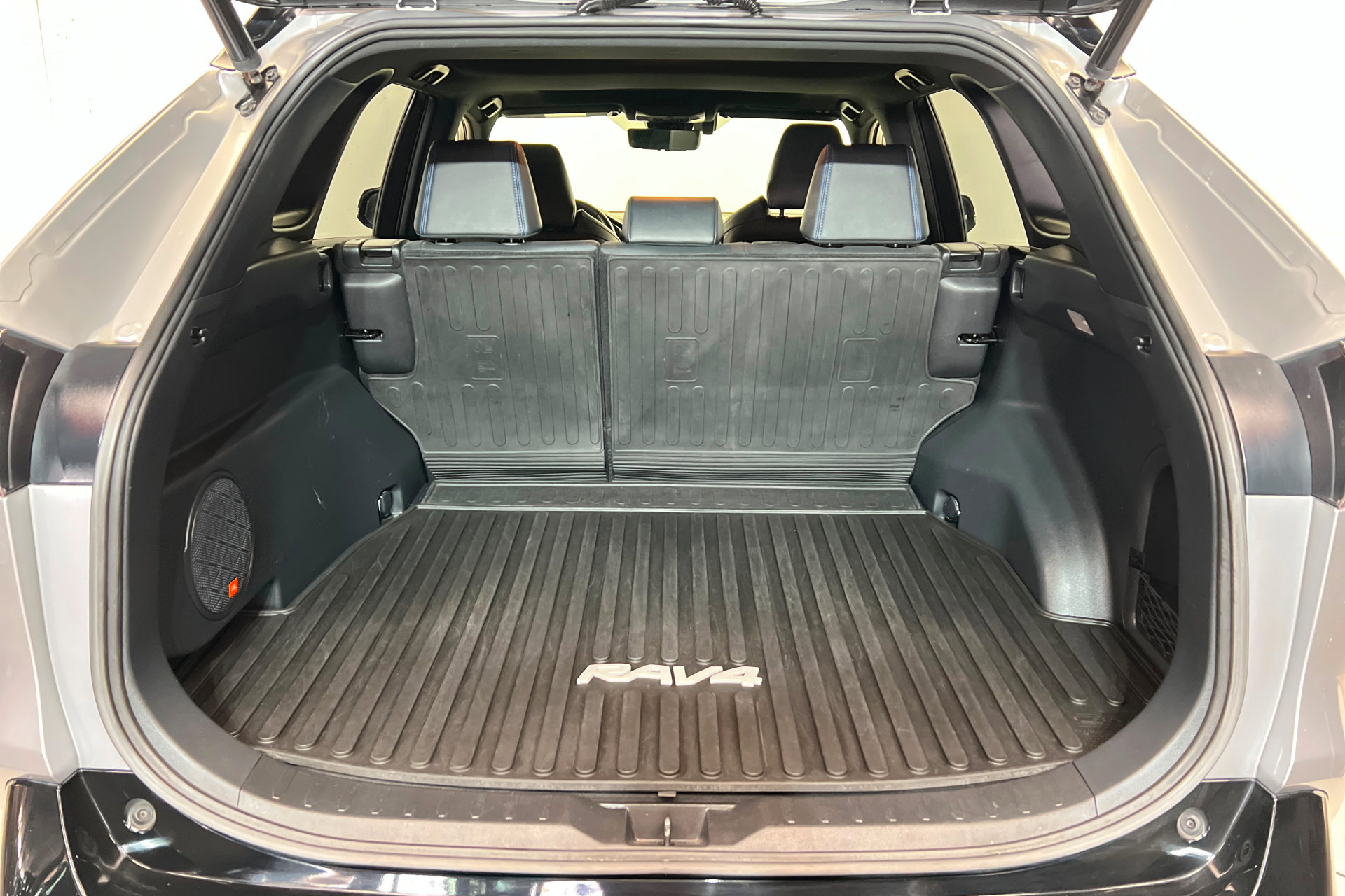 Used 2021 Toyota RAV4 XSE AWD/4WD image 23