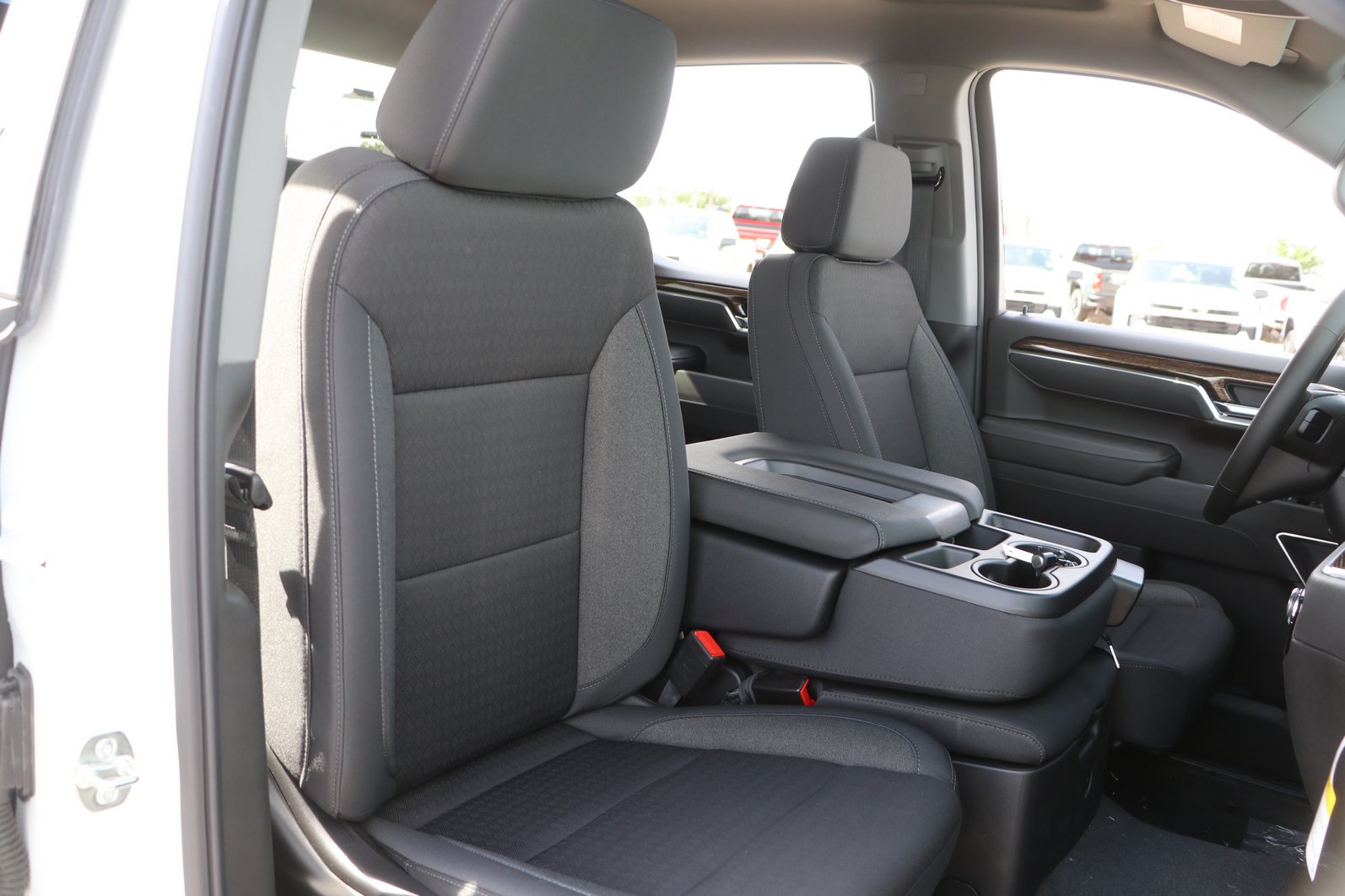 New 2026 GMC Sierra 1500 Elevation AWD/4WD image 32