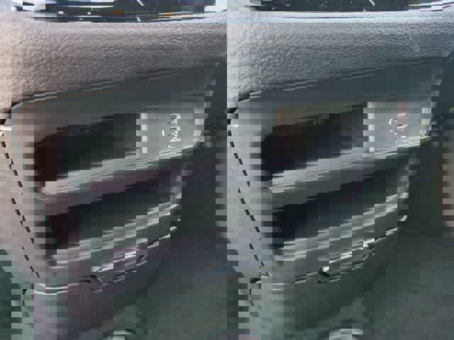 New 2026 Chrysler Pacifica Select image 41