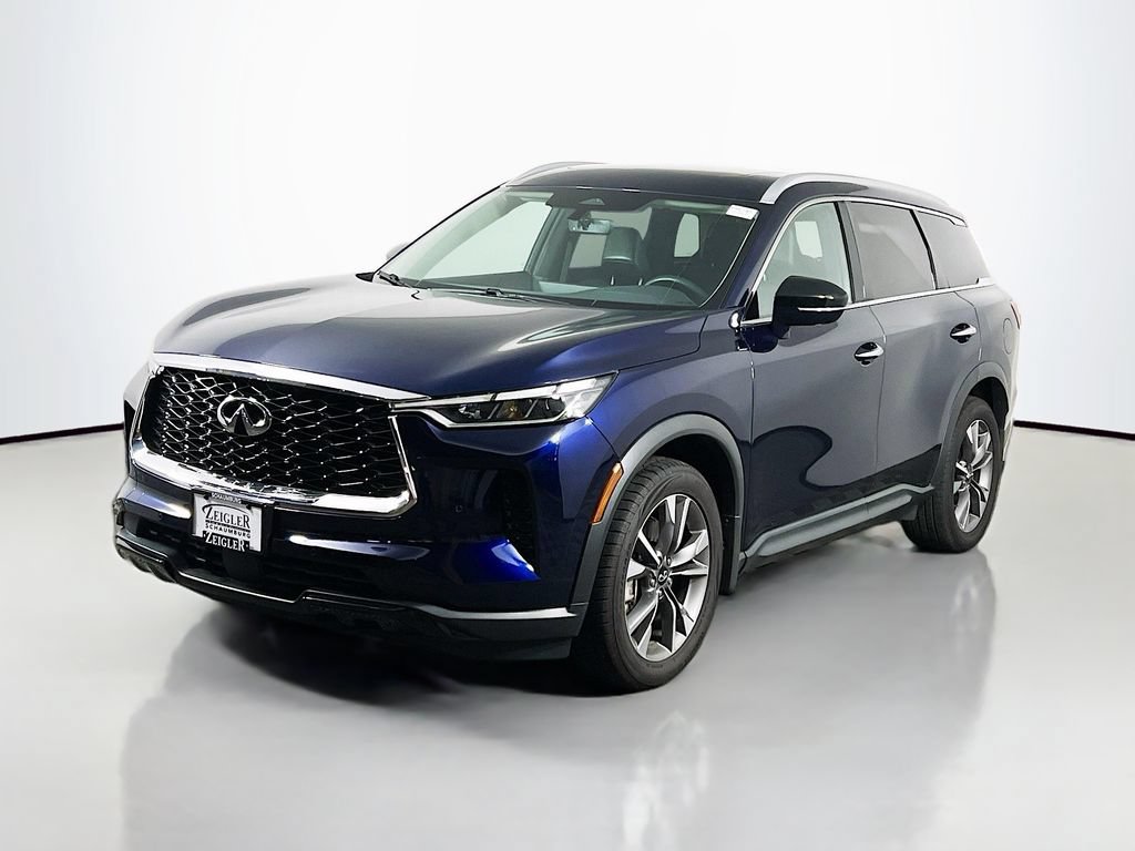 Used 2023 INFINITI QX60 Luxe w/ Cargo Package AWD/4WD image 3