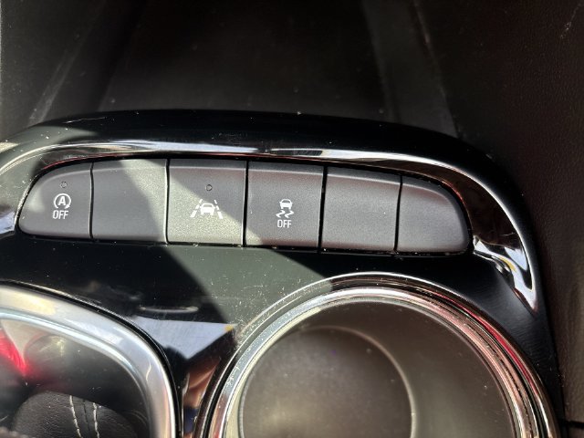 Certified 2023 Buick Encore GX Preferred w/ Cold Weather Comfort Package FWD image 28