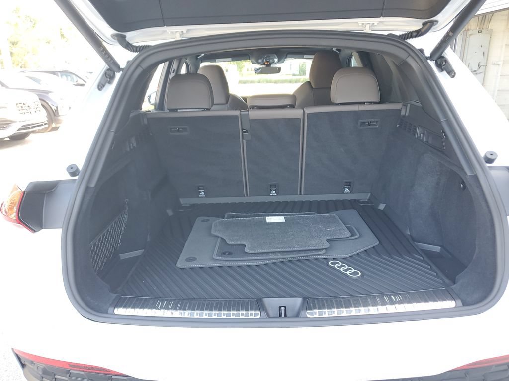 Certified 2025 Audi Q5 Premium w/ Premium Plus AWD/4WD image 14