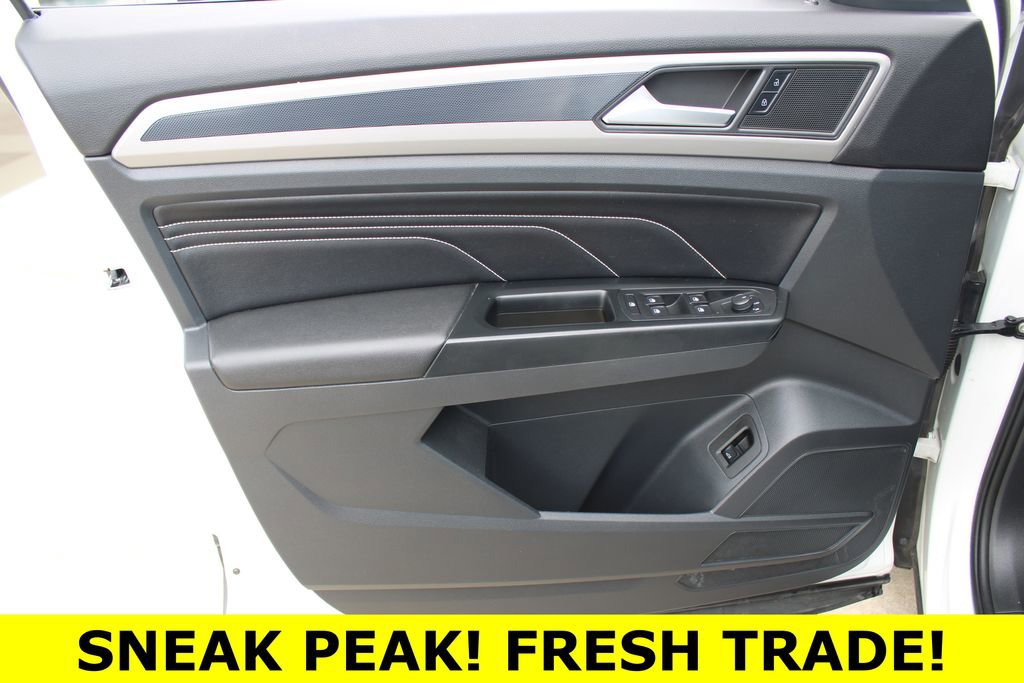 Used 2020 Volkswagen Atlas Cross Sport SEL AWD/4WD image 9