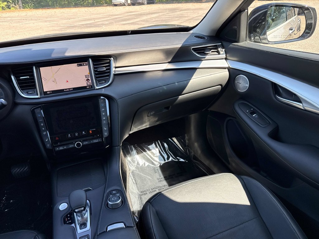 Used 2020 INFINITI QX50 Sensory w/ Climate Package FWD image 16