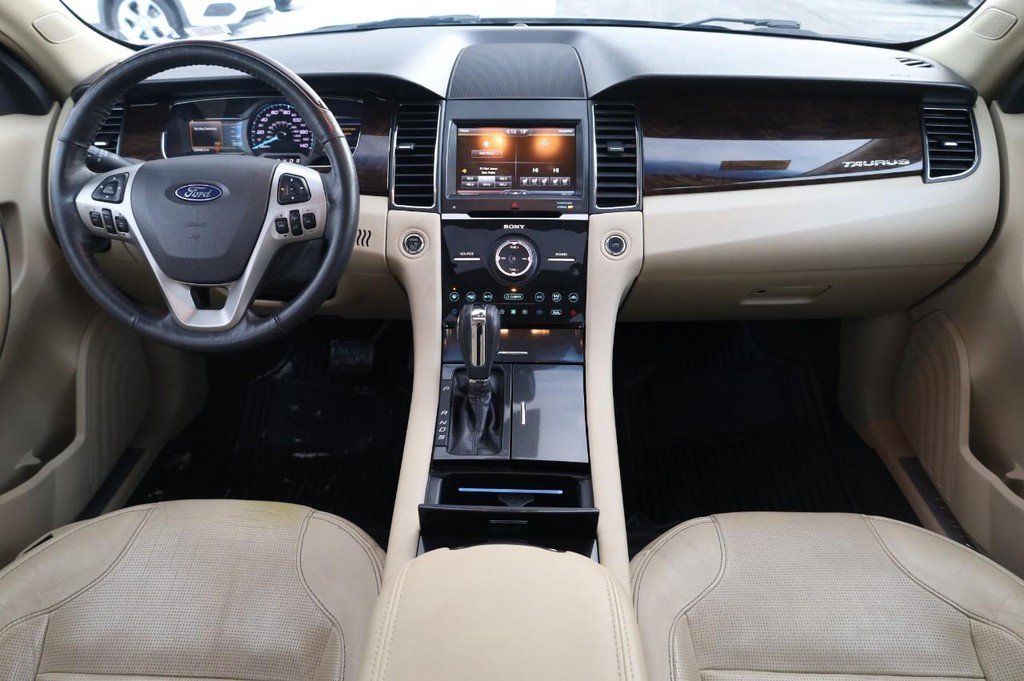 Used 2014 Ford Taurus Limited w/ Equipment Group 301A image 24