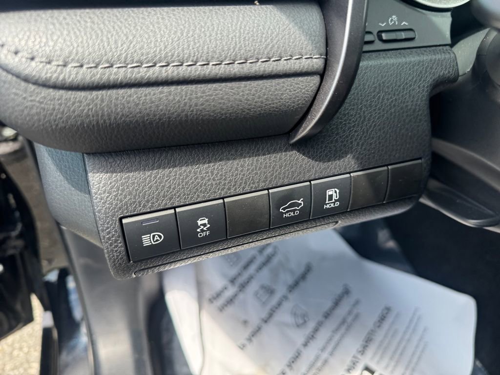 Used 2022 Toyota Camry LE FWD image 24
