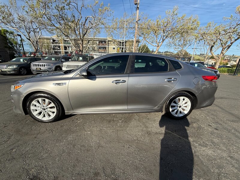 Used 2016 Kia Optima EX w/ Premium Package image 8